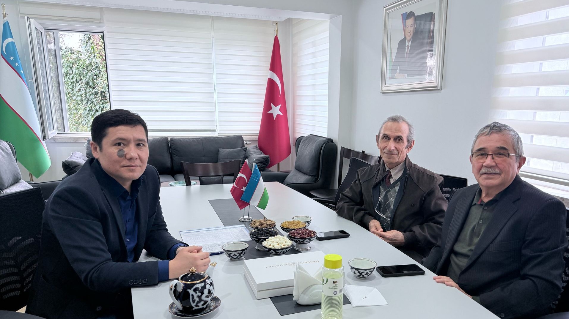 İstanbul Özbekistan Başkonsolosu Sayın Sherzod Abdunazarov’u Makamında Ziyaret